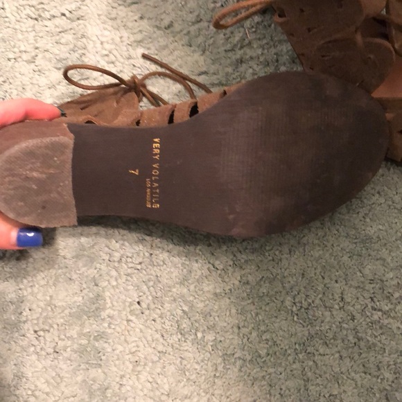 Very Volatile Lace Up Booties / size 7 - Picture 4 of 4